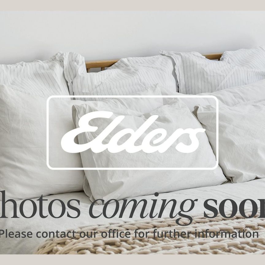 MODERN SECURED UNIT IN SOUTH BUNBURY!! - Photo 1