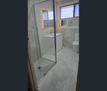 MODERN & LOW-MAINTENANCE LIVING IN A CONVENIENT MILL PARK LOCATION - Photo 4