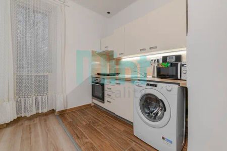 Pronájem bytu 1+kk [24 m - Photo 2