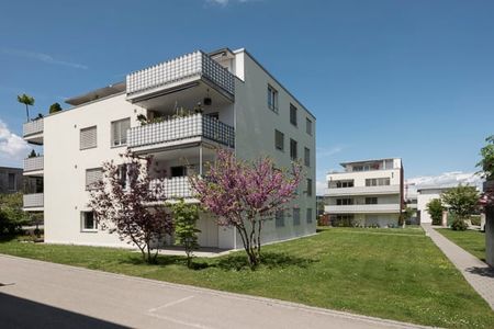 "Living is... what the heart desires!" - Photo 2