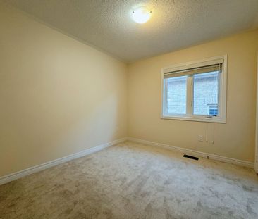 For Lease - 35 Hyacinth Street, Markham, Ontario - Photo 4