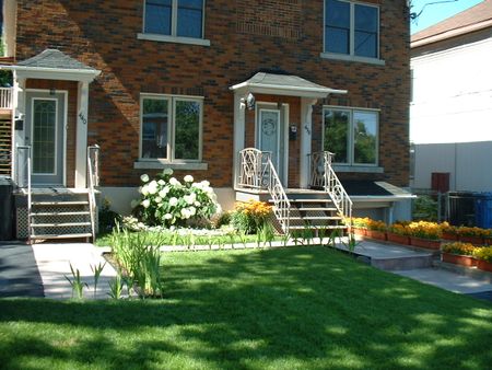 Métro Longueuil __ 2e station de Berri-UQAM __ Propre & Paisible - Photo 2