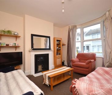 4 bedroom terraced house to rent - Photo 1