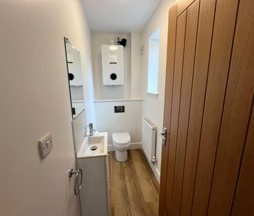 The Old Boys School, Wrockwardine - Photo 2