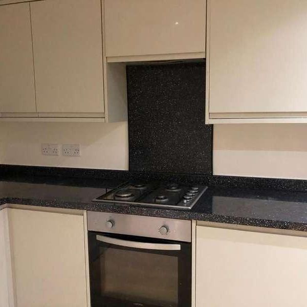 Marvels Lane, Grove Park, London, SE12 - Photo 1