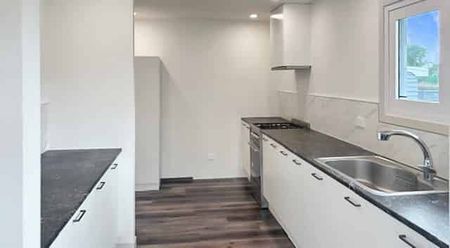 TOKOROA - 3 BEDROOMS - Photo 5