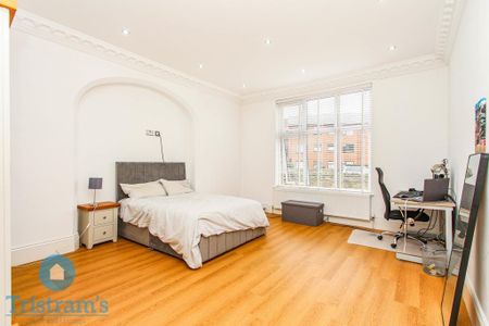 1 bedroom in a house share to rent - Photo 4