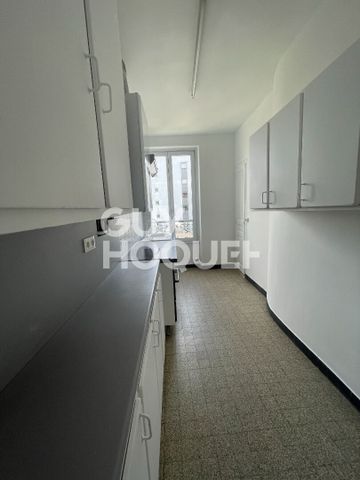 Location Appartement 5 pièces 91m² - Photo 2