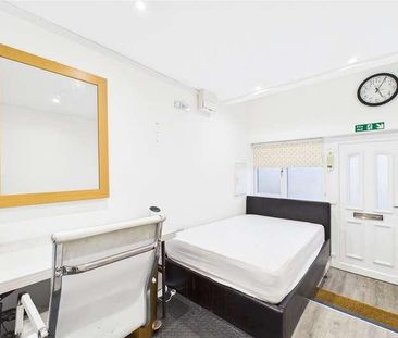 Owlsmoor Road, Owlsmoor, Sandhurst, Berkshire, GU47 - Photo 1