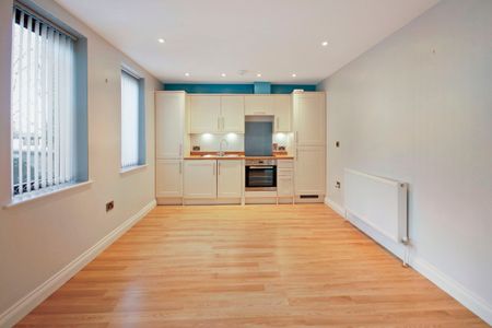 Thornbury, Bristol, Gloucestershire, BS35 2BS - Photo 3