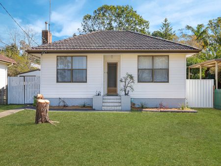 12 Cook Street, UNANDERRA NSW 2526 - Photo 5