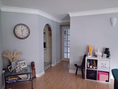 Single room (4ft bed) own bathroom private parking space - Photo 4