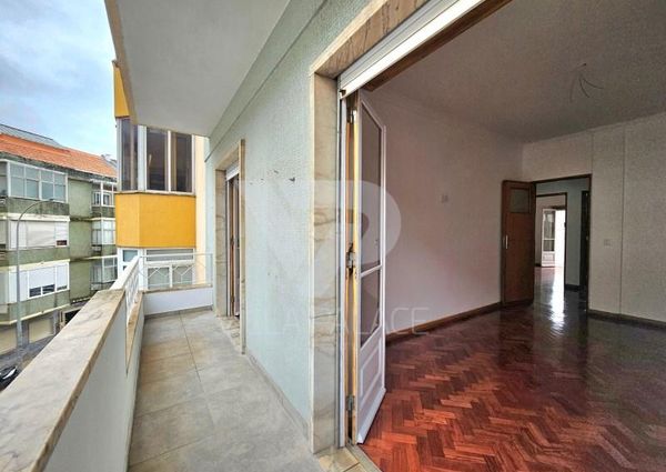 Apartamento T3 em Lisboa