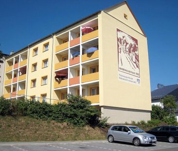 Schöne, großzügige 2-Raum-Wohnung im Zentrum von Hohenstein-Ernsthal - Photo 6