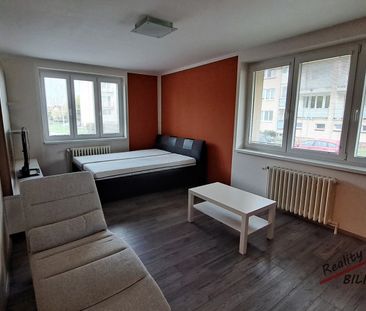 Pronájem bytu 1+1 42 m² - Photo 1