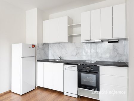 Pronájem bytu 1+kk 33 m² - Фото 2