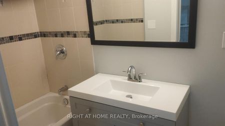 For Lease - 32 CONLINS RD Road, Toronto, Ontario - Photo 5