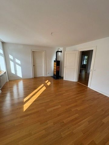 Helle 4-Zimmerwohnung im 2. OG mit Balkon - Foto 2