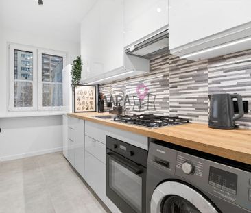 Jasne mieszkanie w świetnej lokalizacji - od zaraz - Photo 3