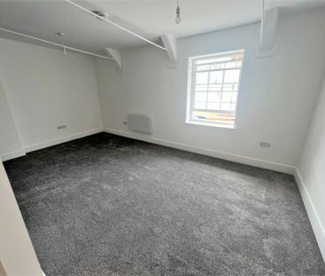 Clyst St. Mary, Exeter - Photo 3