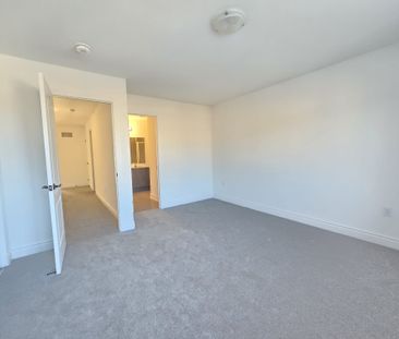 For Lease - 22 Franklin Avenue, Toronto, Ontario - Photo 3