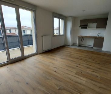 Location Appartement 3 pièces 58m² BRUGUIERES 31150 - Photo 1