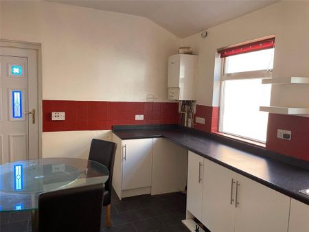 4 bedroom property to rent - Photo 5