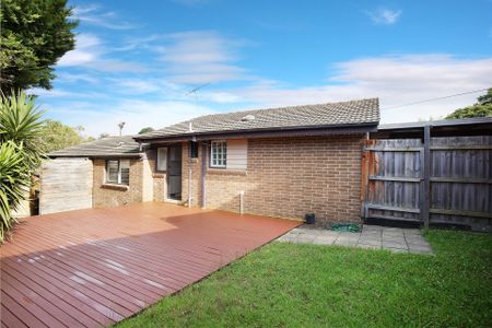 2 Harry Street, Doncaster East - Photo 2