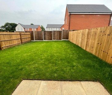 2 bedroom semi-detached house to rent - Photo 3