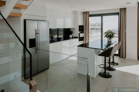 Luxury Villa for rent in Alicante, Spain - Photo 2