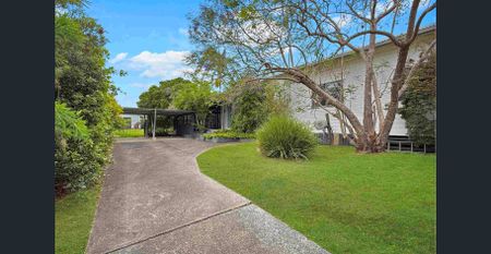 THREE BEDROOM HOUSE - Photo 4