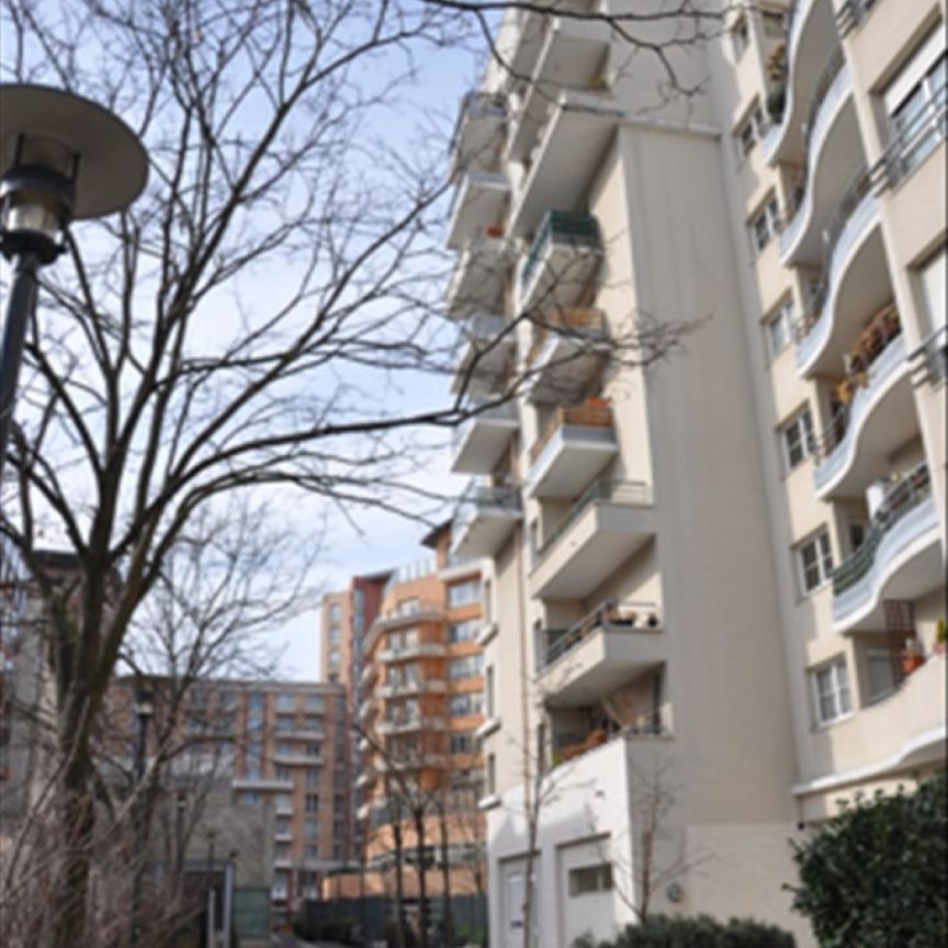 2 PIECES AVEC BALCON - Photo 1