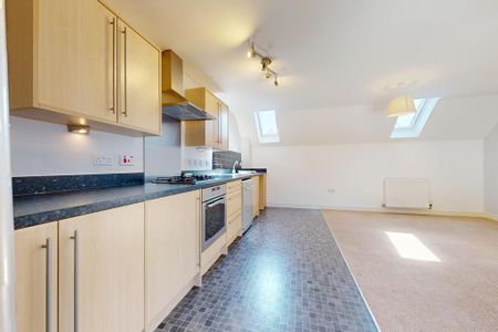 2 bedroom coach house to rent - Photo 4