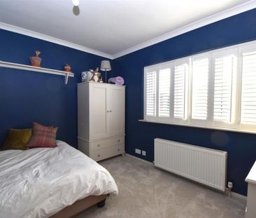 4 bedroom detached house to rent - Photo 5