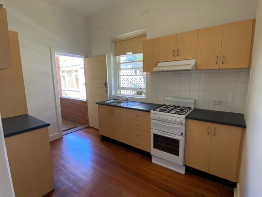 4 / 53 Foam Street, ELWOOD - Photo 1