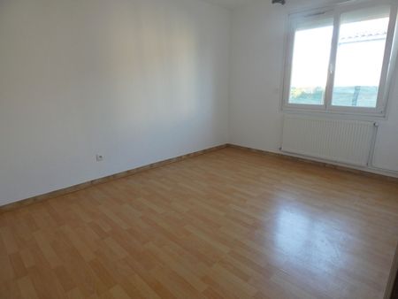 House - Photo 2