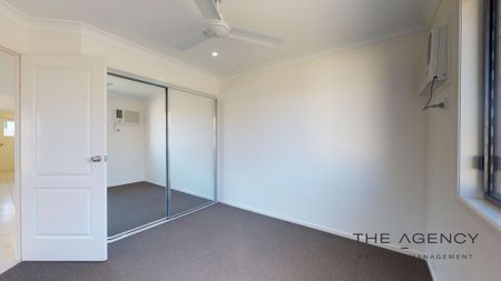 Spacious Family Living in a Quiet Gracemere Location! - Photo 2