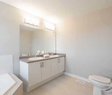 For Lease - 208 Prescott Drive, Clearview, Ontario - Photo 6