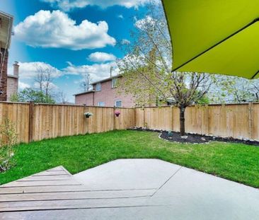 For Lease - 9 Checker Court, Vaughan, Ontario - Photo 3
