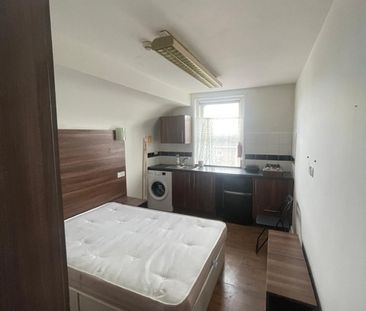 Studio Flat, London Road, CR0 - Photo 2