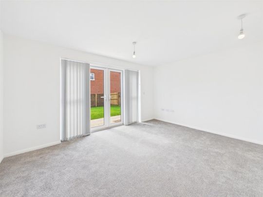 2 BED House To rent - Photo 1