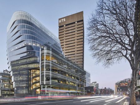 Prime Car Space in the Heart of Ultimo - Unmatched Convenience and Accessibility - Photo 3