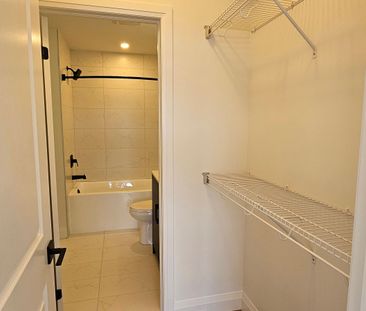 For Lease - 3900 Savoy Street Unit# 53, London South, Ontario - Photo 6