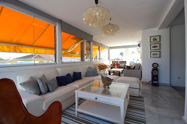 Penthouse in Puerto Banús - Photo 1