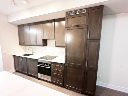 For Lease - 9085 Jane Street Unit# 503, Vaughan, Ontario - Photo 3