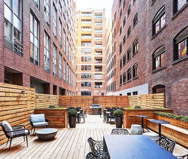 345 rue de la Gauchetière Ouest, Montréal, QC - Photo 2