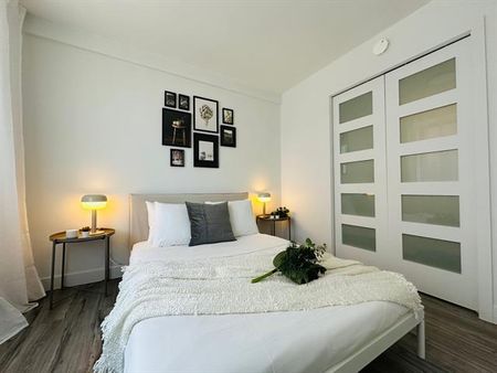 4750 Rue Ontario E. - Photo 2