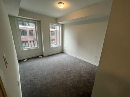 For Lease - 3409 Ridgeway Drive Unit# 3, Mississauga, Ontario - Photo 3