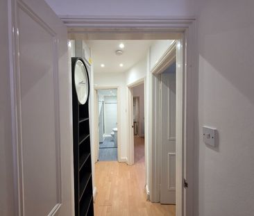 2 Bed Flat, Cambridge Gardens, W10 - Photo 4