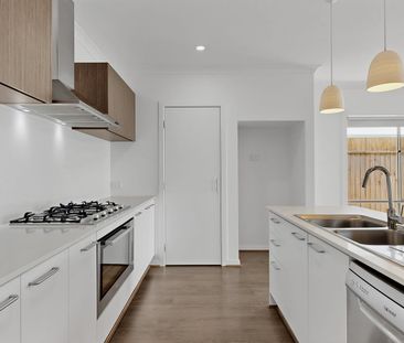 Family Living with a Warm Welcome - Rent will increase to $850 per ... - Photo 2